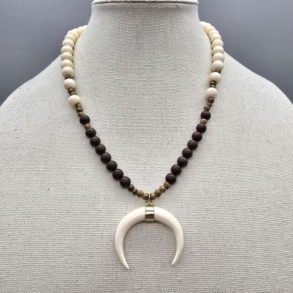 Jonesy Wood Elegant Cream and Brown Beaded Necklace with Crescent Pendant - Picture 1 of 4